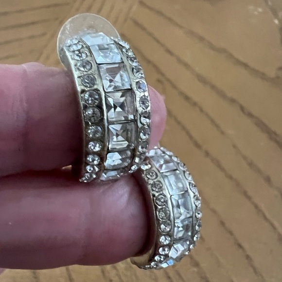 ***Donated***Clear stone classy earrings - Picture 2 of 5